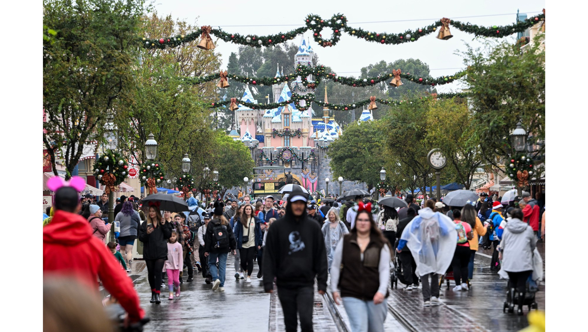 Main Street, U.S.A. during the rain inside Disneyland Park at the Disneyland Resort on Friday, November 14, 2025, in Anaheim, CA. (Photo by Jeff Gritchen, Orange County Register/SCNG)
